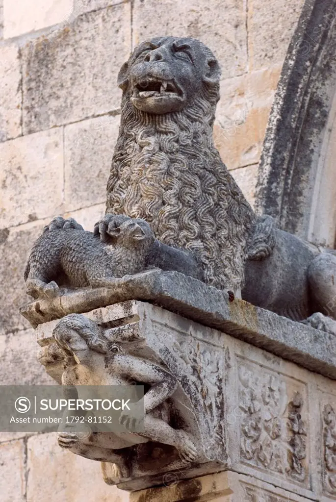 Croatia, Dalmatia, Dalmatian coast, Korcula island, city of Korcula, detail of the central portal of Saint Marc Cathedral