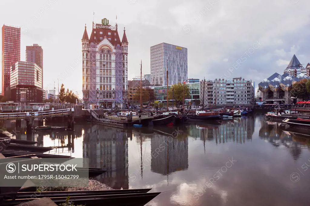 Netherlands, Rotterdam, Marina at sunset