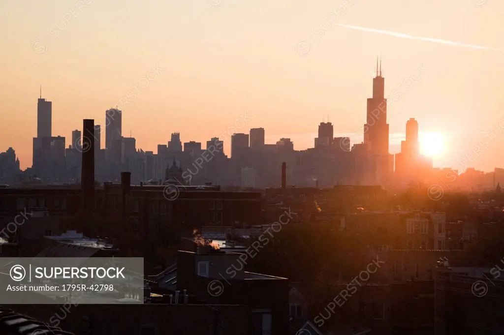 USA, Illinois, Chicago skyline at sunrise