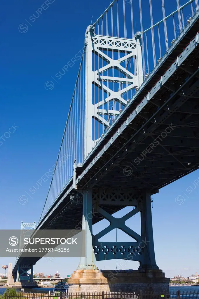 USA, Pennsylvania, Philadelphia, Suspension bridge, low angle view
