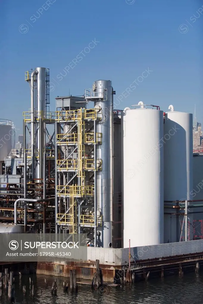 USA, New York City, Oil storage tanks in refinery