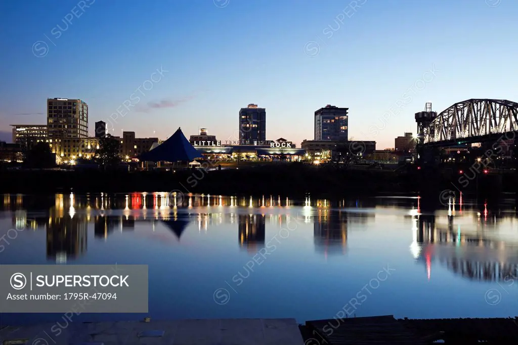 USA, Arkansas, Little Rock, Downtown skyline illuminated at night
