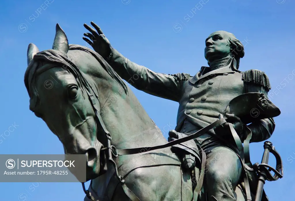 USA, New York City, Bowery, George Washington statue