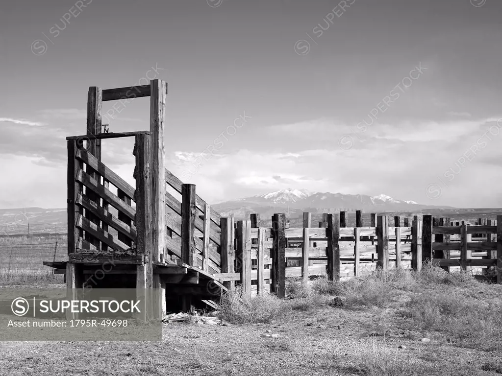 USA, Utah, Wooden fence on ranch