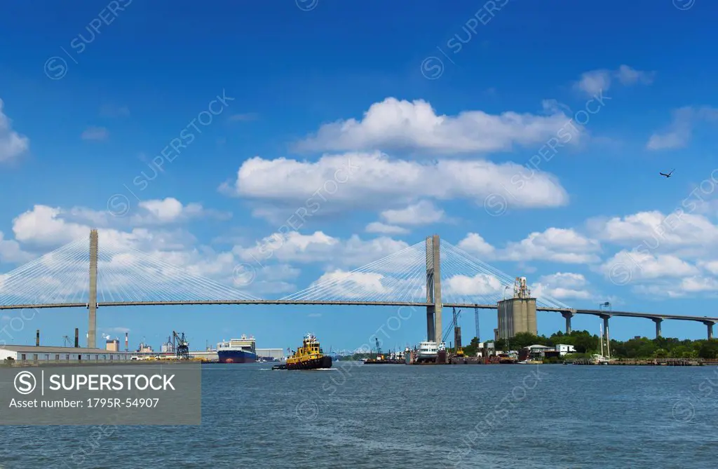 USA, Georgia, Savannah, Tamadge Bridge over Savannah River