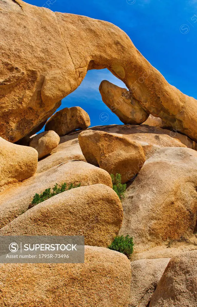 USA, California, Joshua Tree National Park, Arch rock