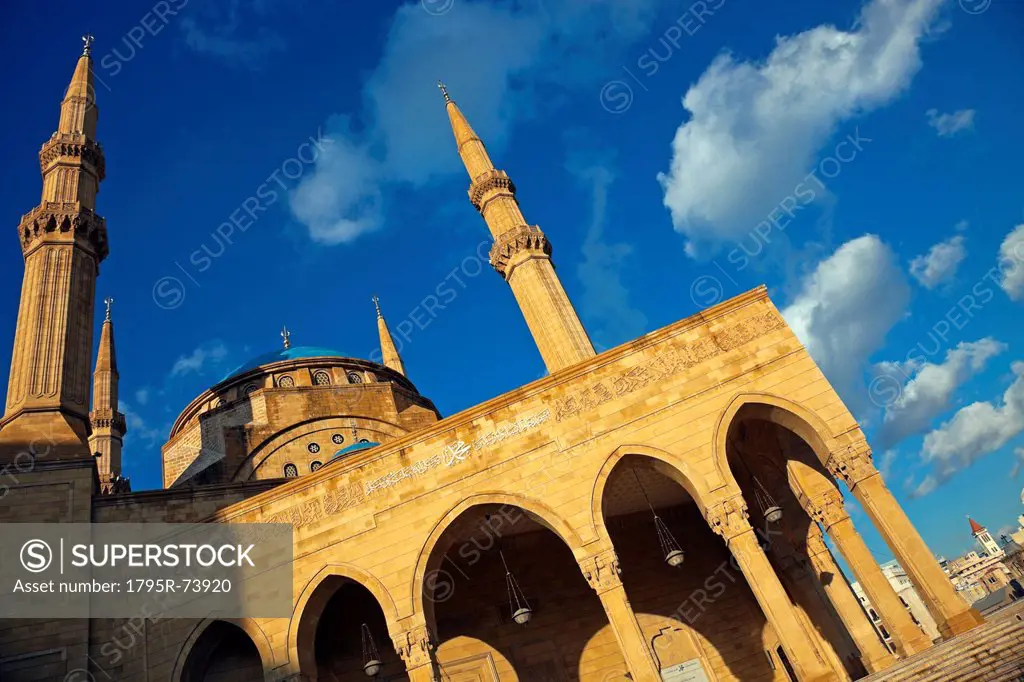 Place d´Etoile, Mohammad al Amin Mosque
