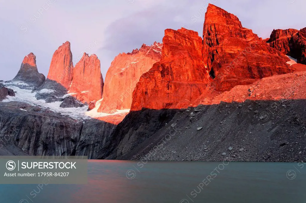 Scenic view of Cordillera del Paine