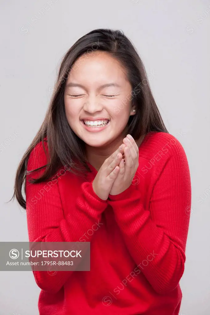 Portrait of happy teenage girl (16-17)