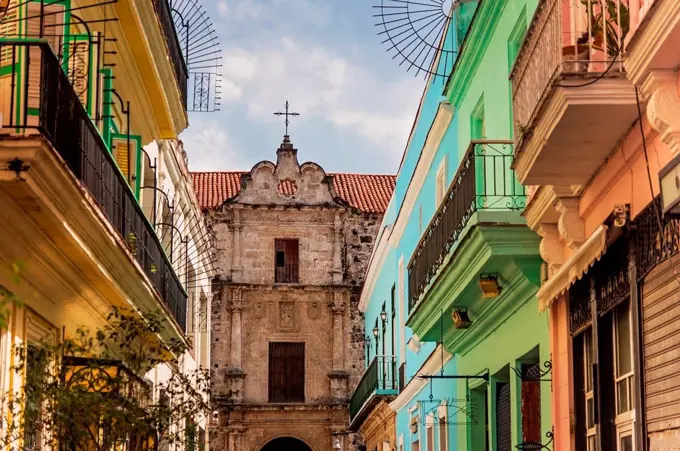 Cuba, Havana, Colonial architecture