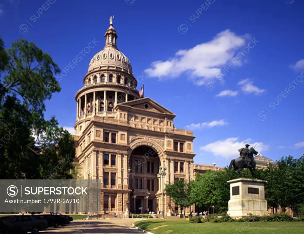 Facade of a government building, Texas State Capitol, Austin, Texas, USA