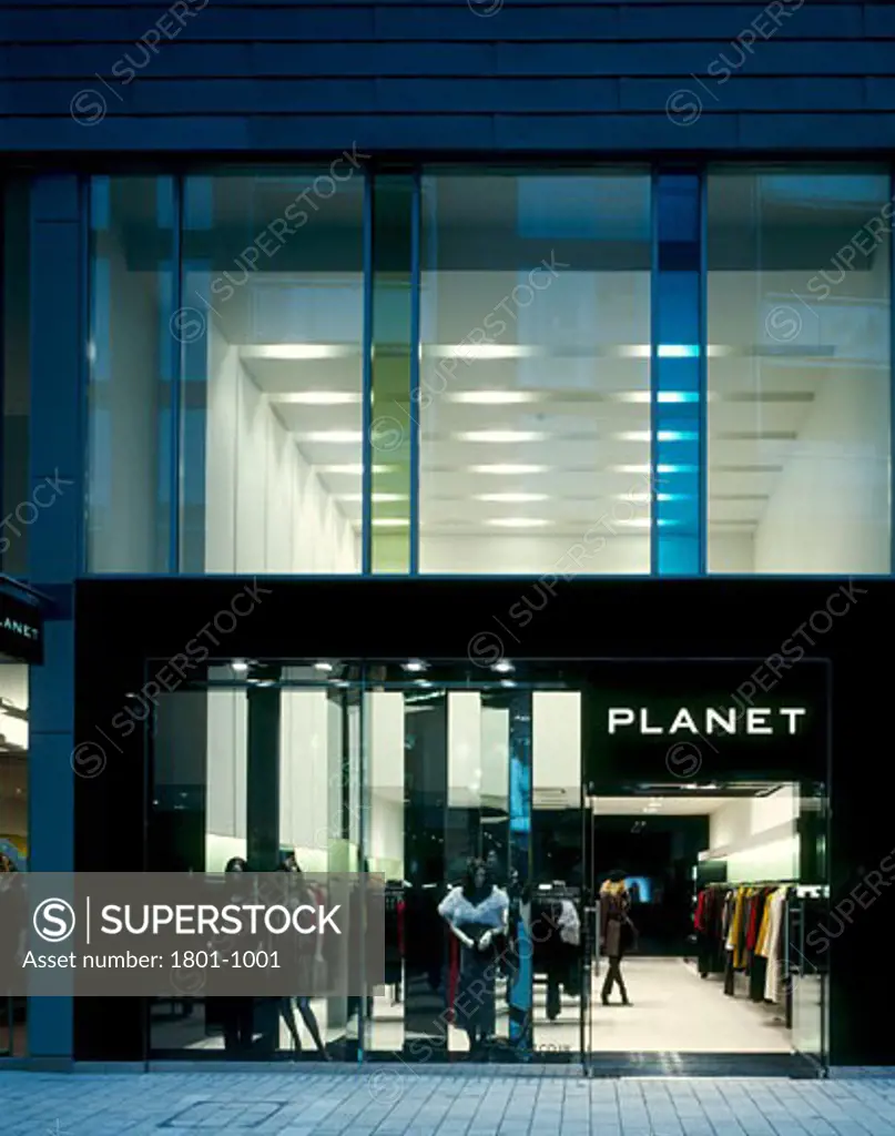 PLANET SHOP, NEW AEALAND AVENUE, SHOPPING CENTRE, WALTON ON THAMES, UNITED KINGDOM, FRONT OF STORE AT NIGHT, 20/20