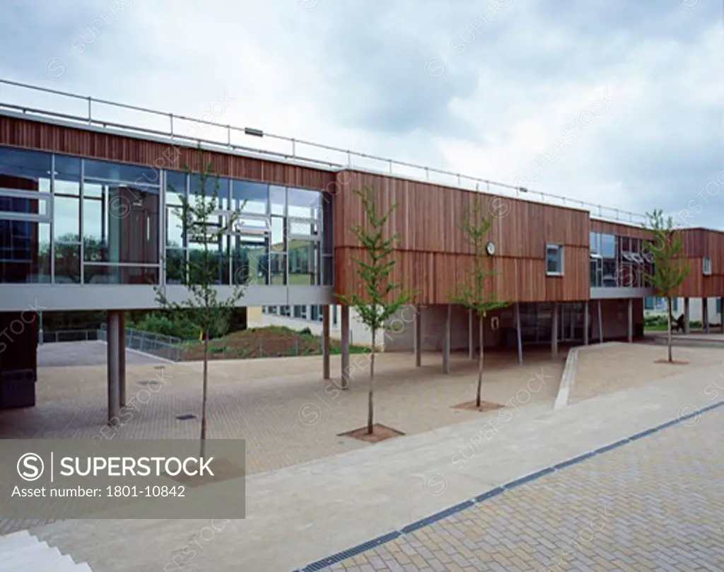 NORTHAMPTON ACADEMY, WELLINGBOROUGH ROAD, SOUTHAMPTON, HAMPSHIRE, UNITED KINGDOM, THE CENTRAL COURYARD LOOKING TOWARDS TIMBER CLAD FACULTY HUB, FEILDEN CLEGG BRADLEY ARCHITECTS