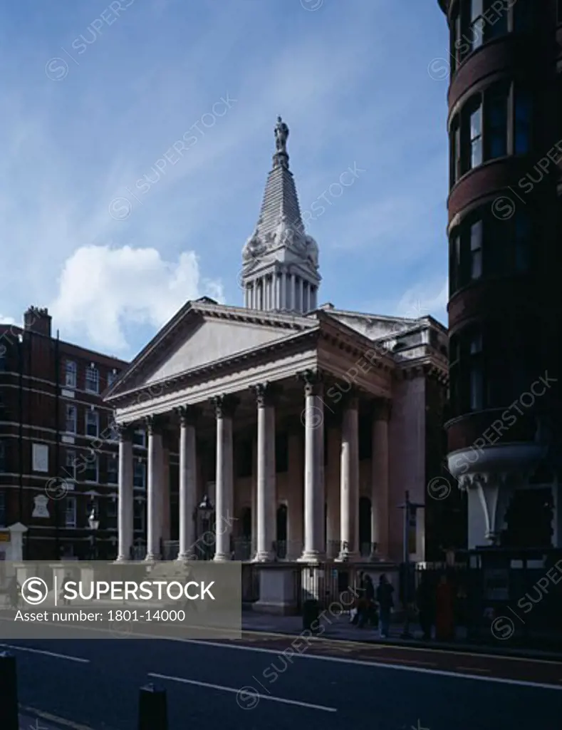 ST GEORGES CHURCH, BLOOMSBURY WAY, LONDON, WC2 STRAND, UNITED KINGDOM, VIEW OF PORTICO FROM SOUTHEAST, HAWKSMOOR AND MOLYNEUX KERR