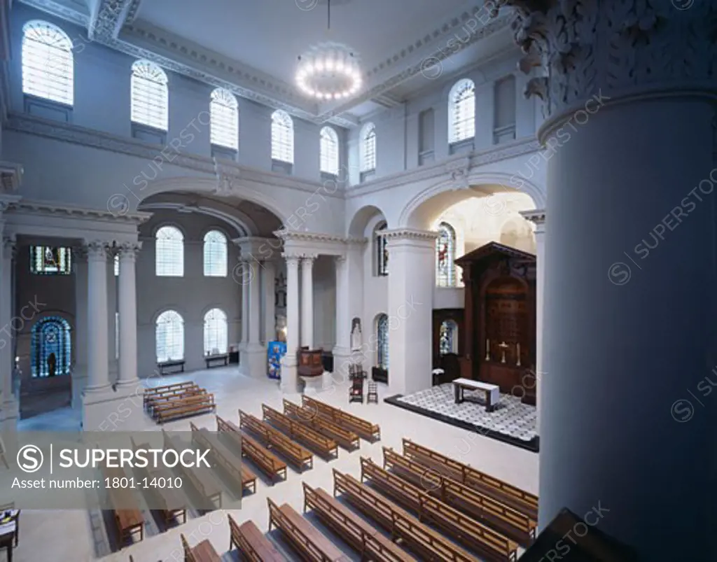 ST GEORGES CHURCH, BLOOMSBURY WAY, LONDON, WC2 STRAND, UNITED KINGDOM, VIEW OF APSE AND NORTHEAST CORNER FROM GALLERY, HAWKSMOOR AND MOLYNEUX KERR