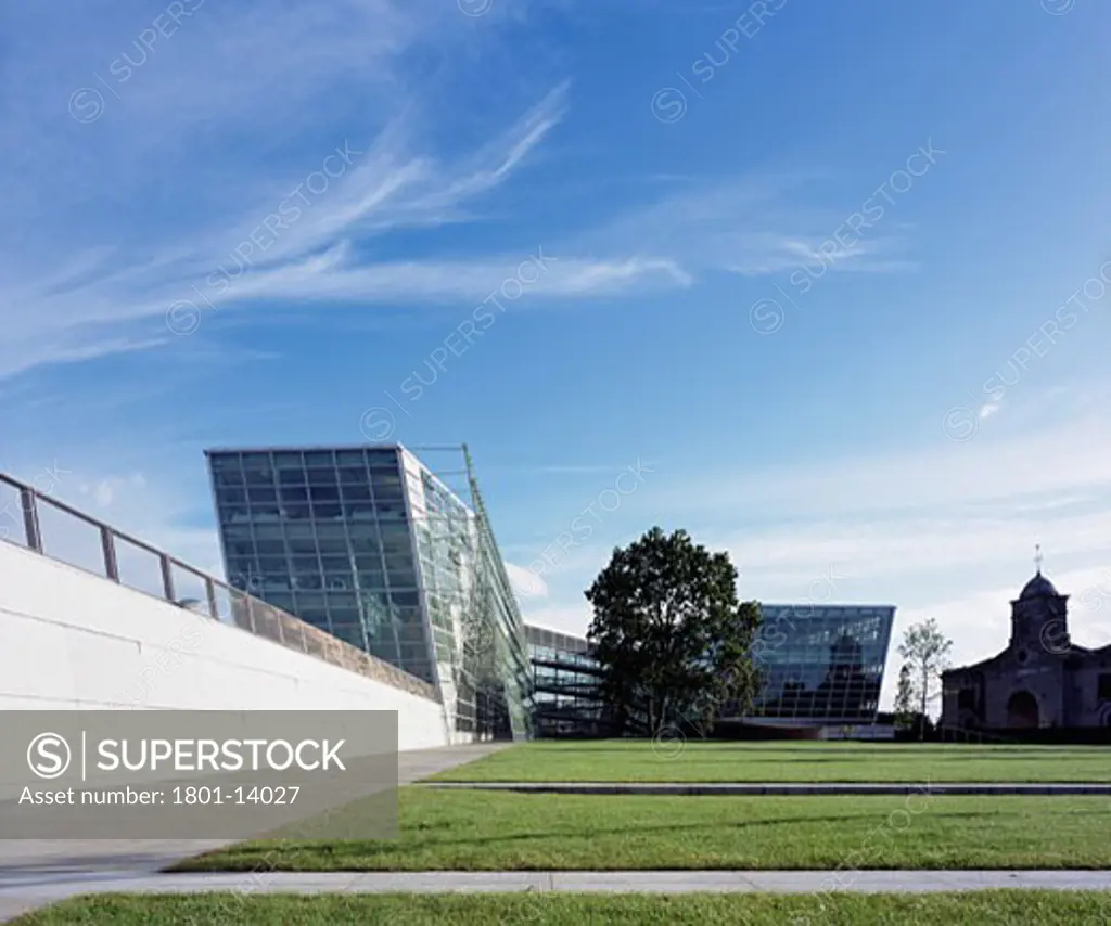 KILDARE COUNTY COUNCIL OFFICES, NAAS, KILDARE, IRELAND, VIEW FROM NORTH, HENEGHAN PENG