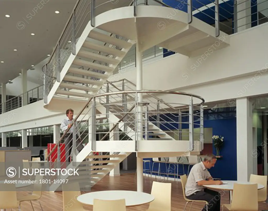 FORD OFFICE, DAGENHAM, ESSEX, UNITED KINGDOM, BREAK OUT POINT AND STAIRS, HOK INTERNATIONAL