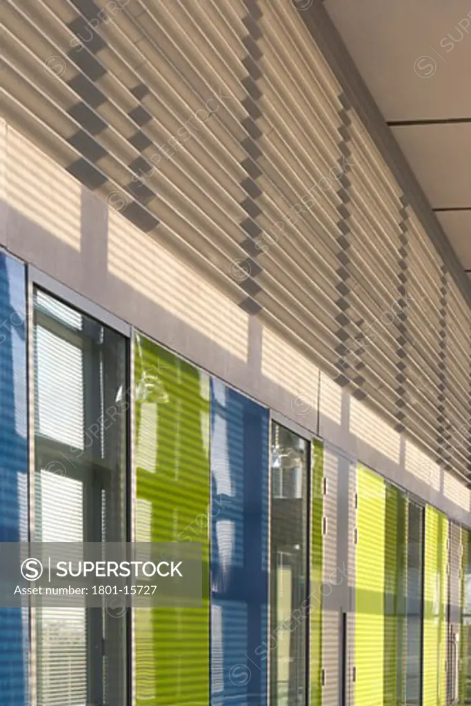 ENGINEERING + RECEPTION BUILDING, UNIVERSITY OF SOUTHAMPTON, SOUTHAMPTON, HAMPSHIRE, UNITED KINGDOM, 3RD FLOOR CORRIDOR DETAIL, JOHN MCASLAN AND PARTNERS