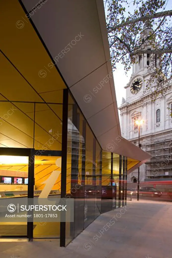 CITY OF LONDON KIOSK, CARTER LANE, LONDON, EC4 QUEEN VICTORIA STREET, UNITED KINGDOM, OBLIQUE VIEW WITH CLOCK TOWER BEHIND, MAKE ARCHITECTS