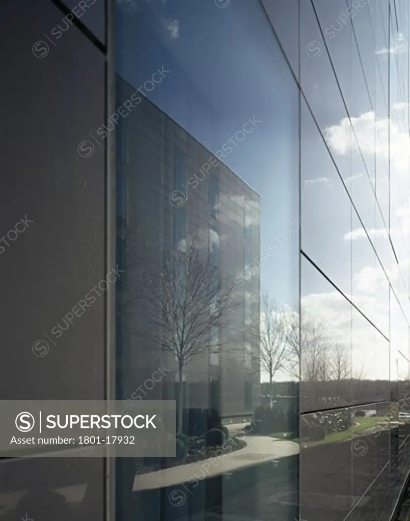 HILTON LONDON HOTEL, SOUTH TERMINAL, GATWICK AIRPORT, GATWICK, WEST SUSSEX, UNITED KINGDOM, DETAIL -REFLECTION OF EXTERIOR, MANSER PRACTICE