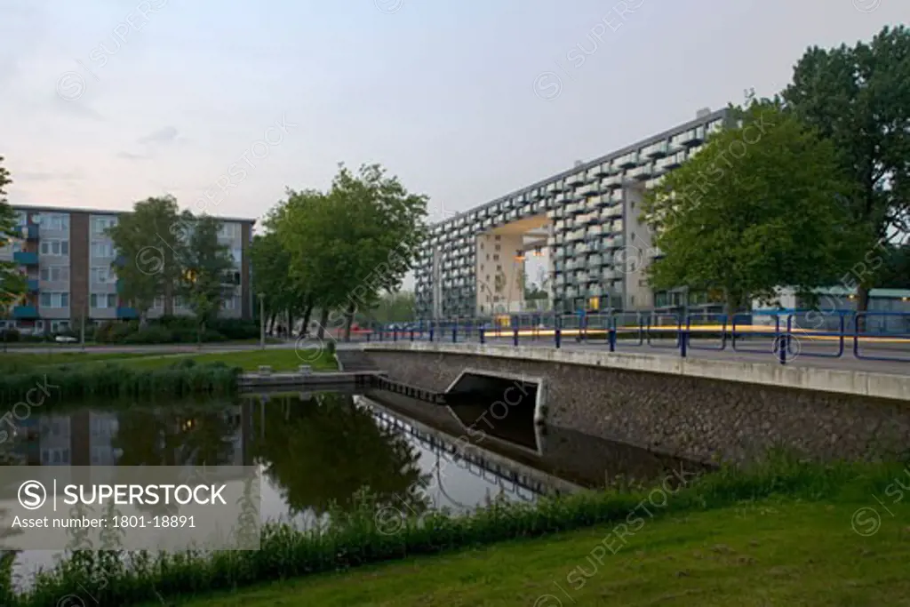 PARKRAND, AMSTERDAM, NETHERLANDS, TWILIGHT VIEW FROM THE CANAL, MVRDV