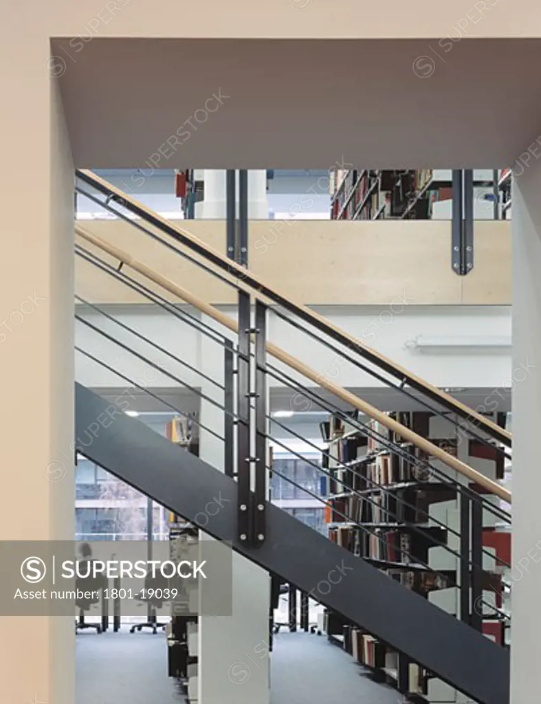BIRKBECK COLLEGE LIBRARY AND EXTENSION, MALET STREET, LONDON, WC1 BLOOMSBURY, UNITED KINGDOM, LIBRARY STEEL AND TIMBER STAIR FROM OLD BUILDING, NICK EVANS ARCHITECTS