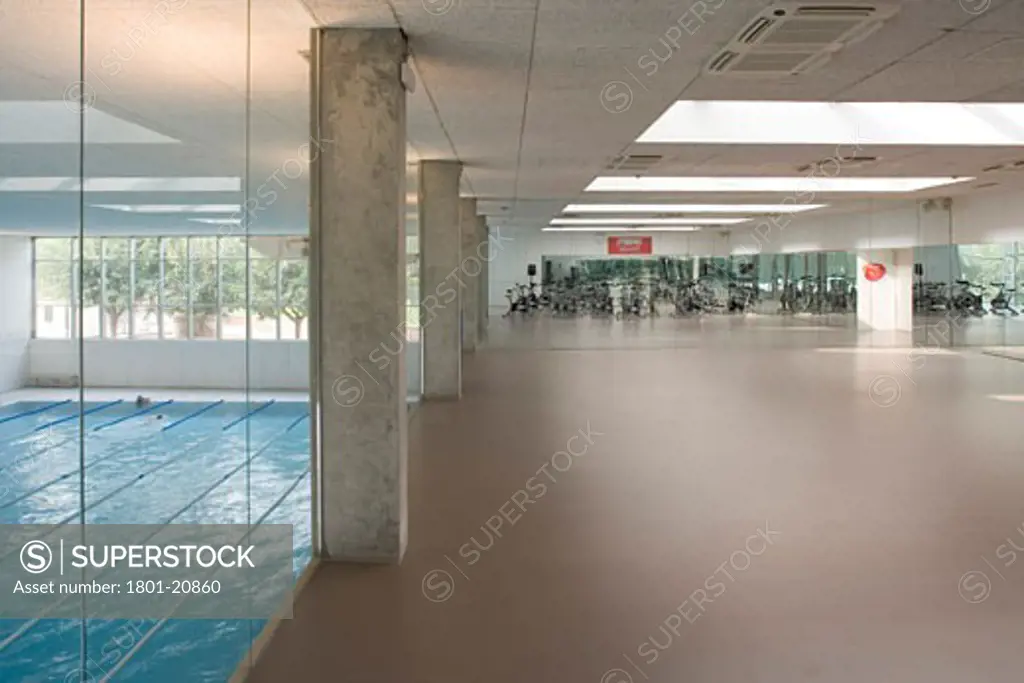 CANRICART SPORTS CENTRE, CIUTAT VELLA/RAVEL, BARCELONA, SPAIN, AROBICS ROOM WITH VIEW OF THE POOL, VORA ARQUITECTURA