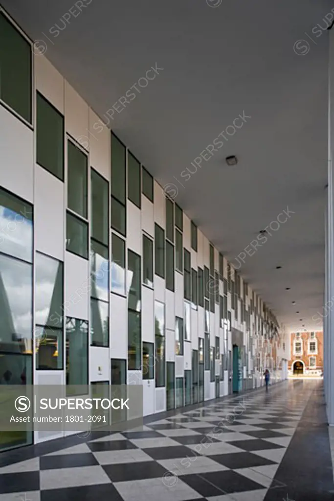 BARKING LEARNING CENTRE AND APARTMENTS, BARKING, LONDON, UNITED KINGDOM, COVERED WALKWAY TO LIBRARY ENTRANCE, AHMM (ALLFORD HALL MONAGHAN MORRIS LLP)