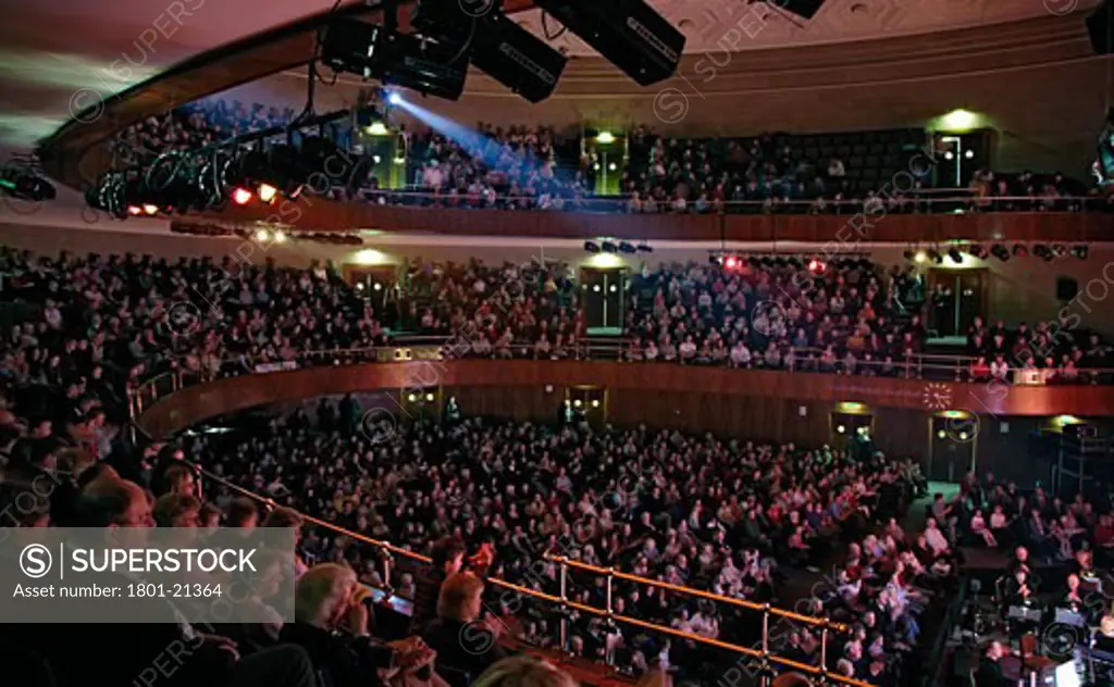 SHEFFIELD CITY HALL, BARKERS POOL, SHEFFIELD, SOUTH YORKSHIRE, UNITED KINGDOM, IRWIN MITCHELL OVAL CONCERT HALL WITH AUDIENCE, PENOYRE AND PRASAD