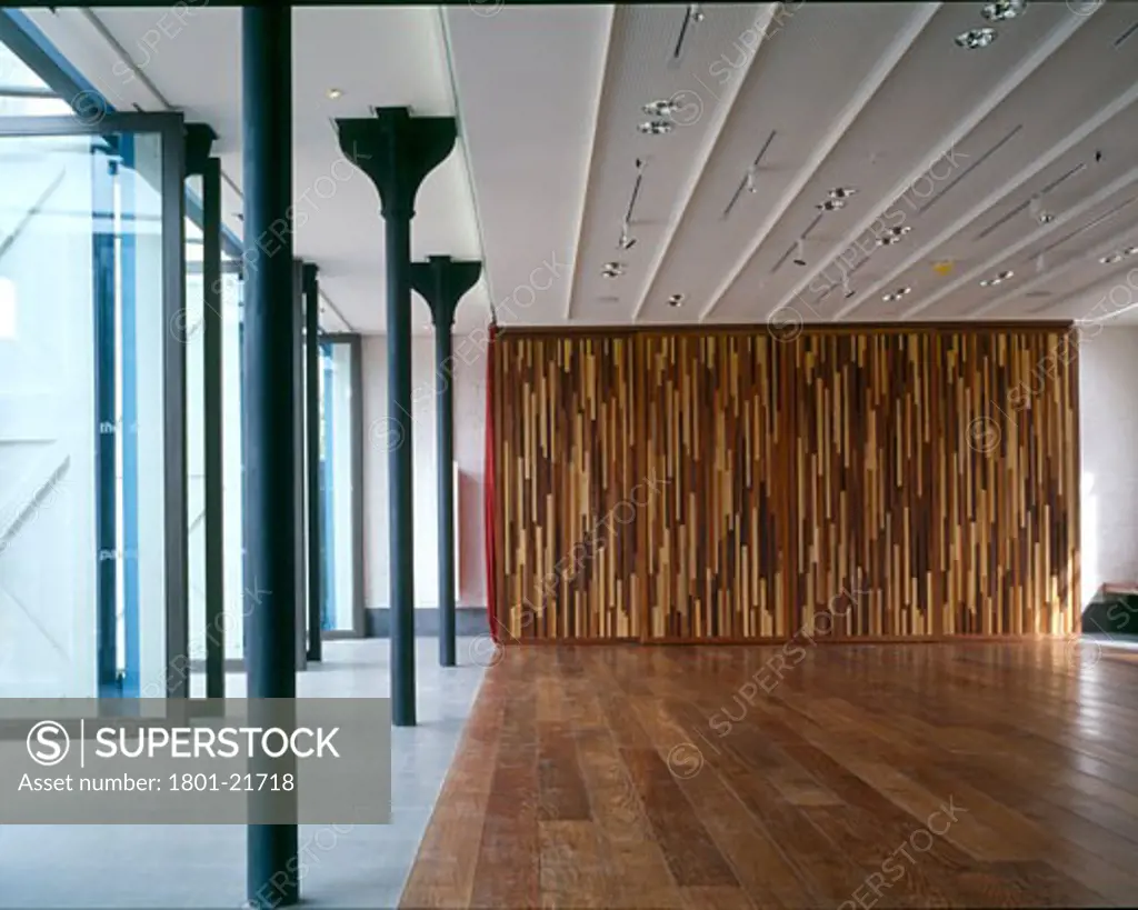 ORLEANS HOUSE GALLERY NEW EXTENTION, RIVERSIDE, TWICKENHAM, MIDDLESEX, UNITED KINGDOM, INTERIOR TO TIMBER SCREEN, PATEL TAYLOR
