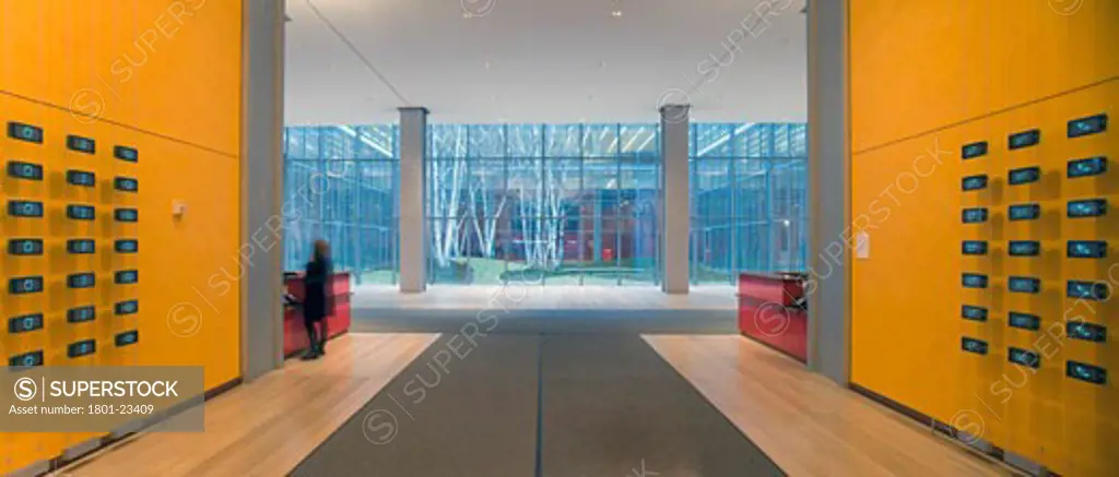 NEW YORK TIMES, 620, 8TH AVENUE, NEW YORK, NEW YORK, UNITED STATES, PANORAMA OF THE LOBBY AND WINTER GARDEN, RENZO PIANO BUILDING WORKSHOP / FX FOWLE ARCHITECTS