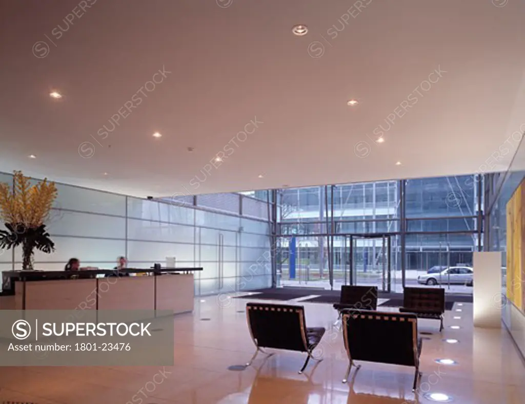 CHISWICK PARK, CHISWICK, LONDON, W4 CHISWICK, UNITED KINGDOM, INTERIOR- RECEPTION AREA WITH CHAIRS, RICHARD ROGERS PARTNERSHIP