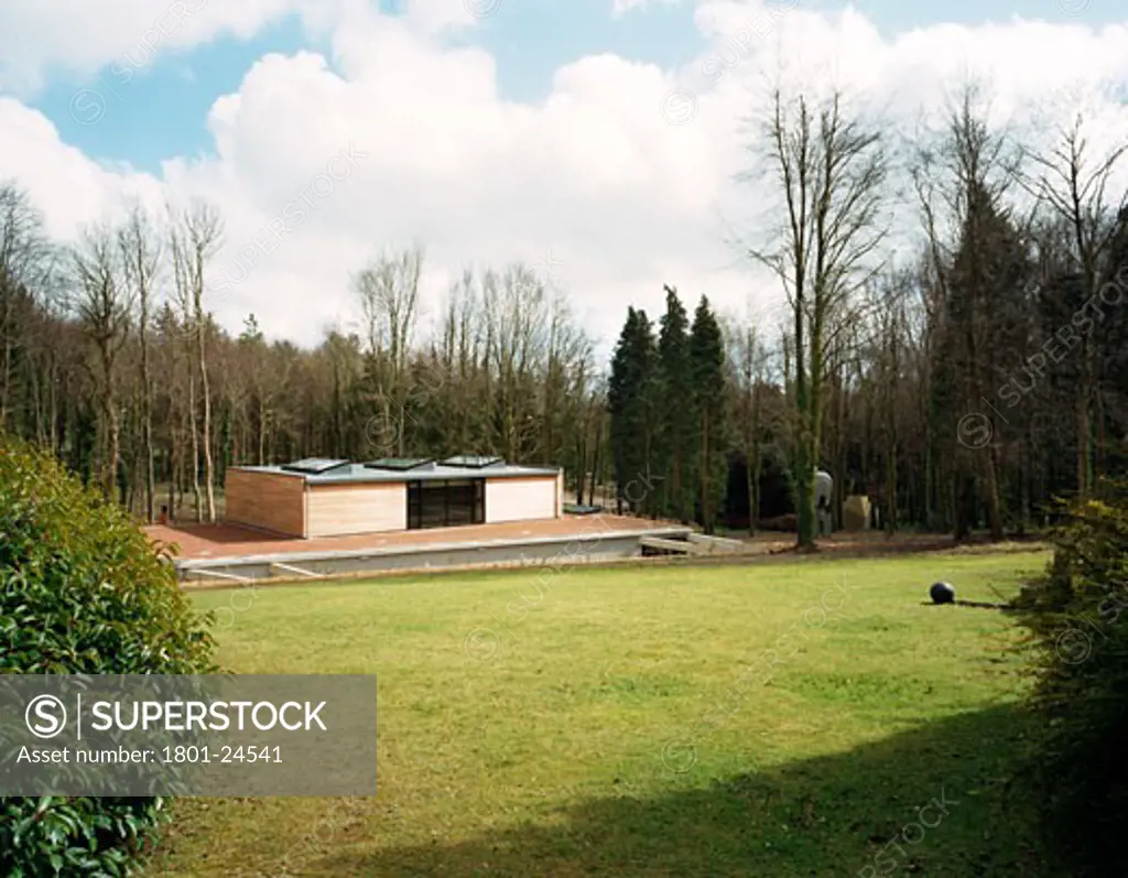 BUILDING AT CASS SCULPTURE FOUNDATION, GOODWOOD, WEST SUSSEX, UNITED KINGDOM, EXTERIOR FROM WEST, STUDIO DOWNIE