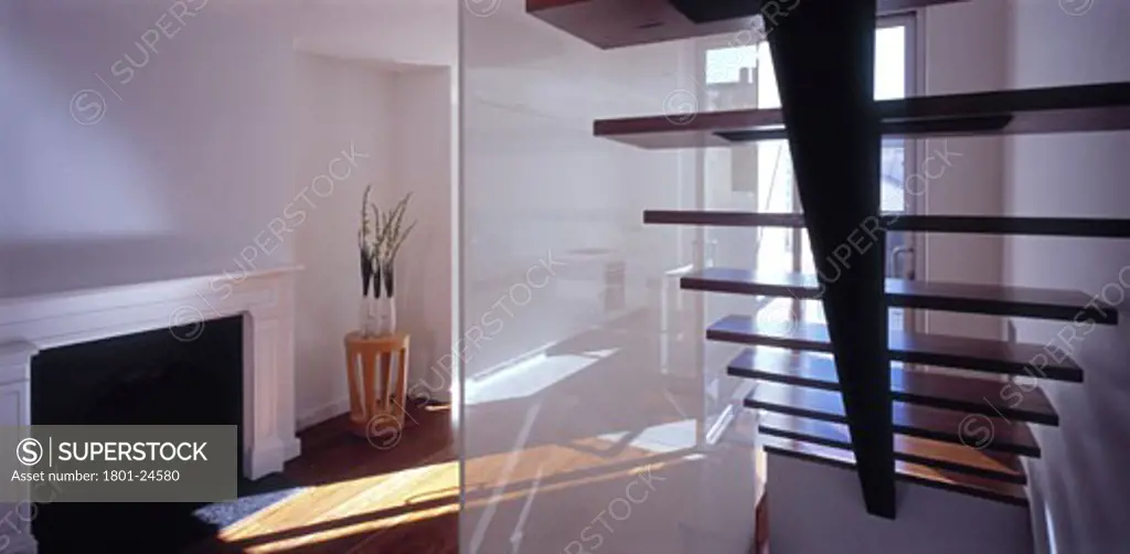 PRIVATE HOUSE, SYDNEY, NEW SOUTH WALES, AUSTRALIA, UNDER STAIRS VIEW OF DININGROOM AND KITCHEN, SMART DESIGN STUDIO