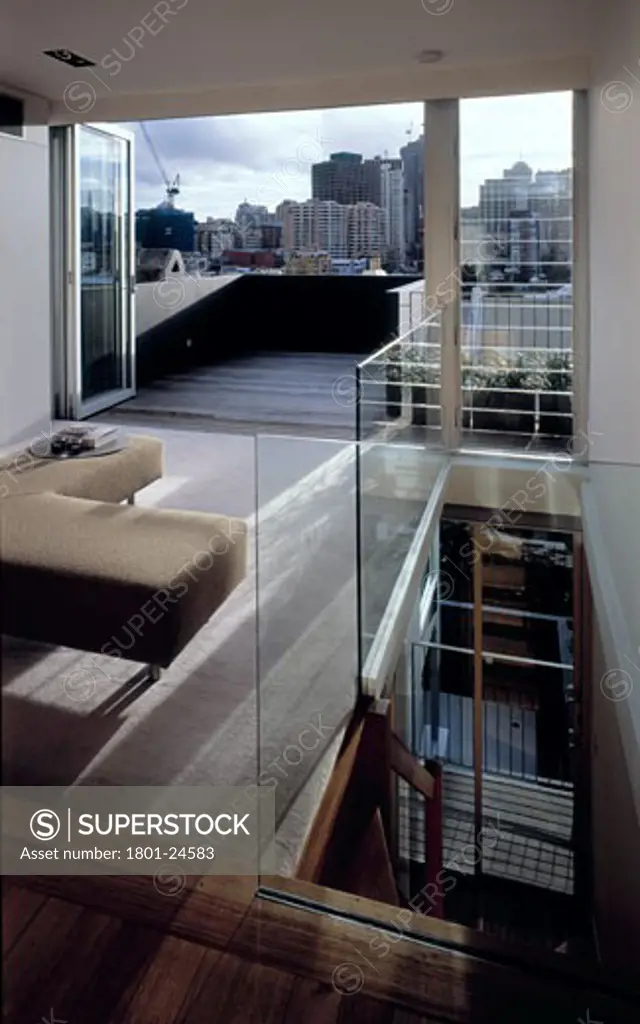 PRIVATE HOUSE, SYDNEY, NEW SOUTH WALES, AUSTRALIA, VIEW OF BEDROOM LEVEL STAIRS AND CITY, SMART DESIGN STUDIO