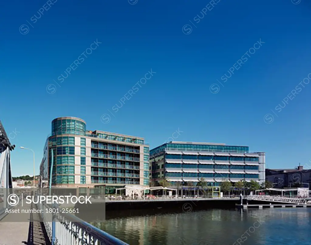 CLARION HOTEL AND CITY QUARTER OFFICES, LAPPS QUAY, CORK, IRELAND, VIEW ON RIVER LEE, SCOTT TALLON WALKER