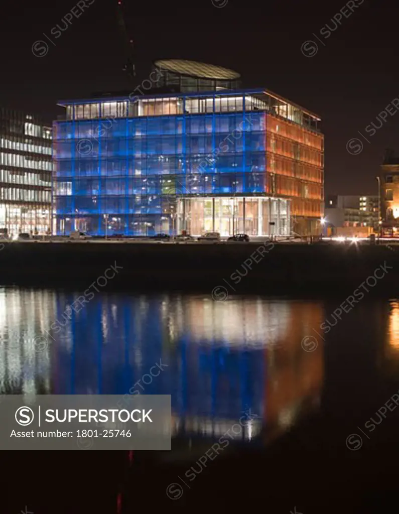 RIVERSIDE ONE OFFICES, SIR JOHN ROGERSONS QUAY, DUBLIN, IRELAND, NIGHT RIVER LIFFEY / BLUE ORANGE, SCOTT TALLON WALKER