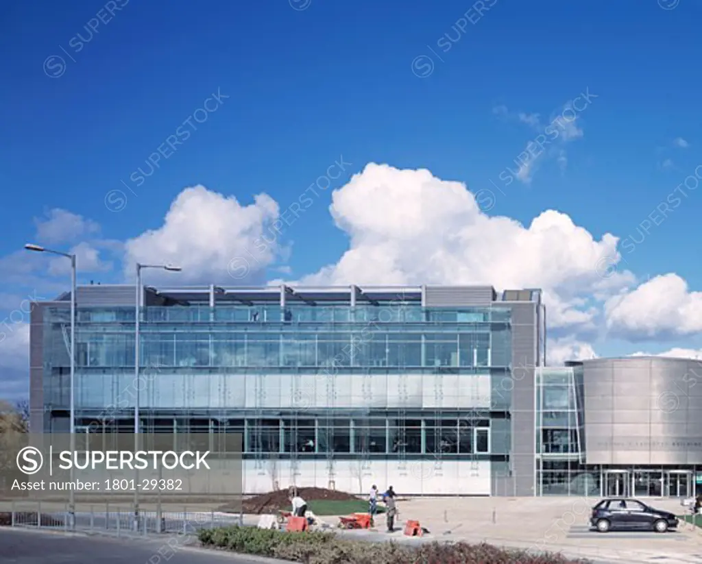MICHAEL ASHCROFT BUILDING, CHELMSFORD, ESSEX, UNITED KINGDOM, OVERALL EXTERIOR - FULL ON VIEW, WILKINSON EYRE