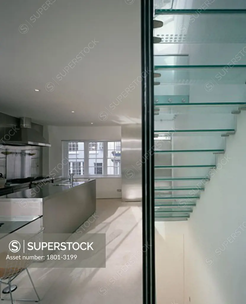 PRIVATE HOUSE, LONDON, W11 NOTTING HILL, UNITED KINGDOM, VIEW ACROSS STAIRS TO KITCHEN, ALAN POWER ARCHITECTS
