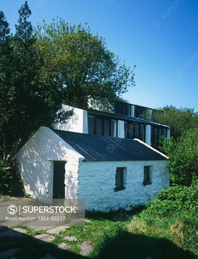 Bothar bui kitchen and bedroom buildings., Bothar Bui, Beara Penisular, Cork, Cork, Ireland, Robin Walker