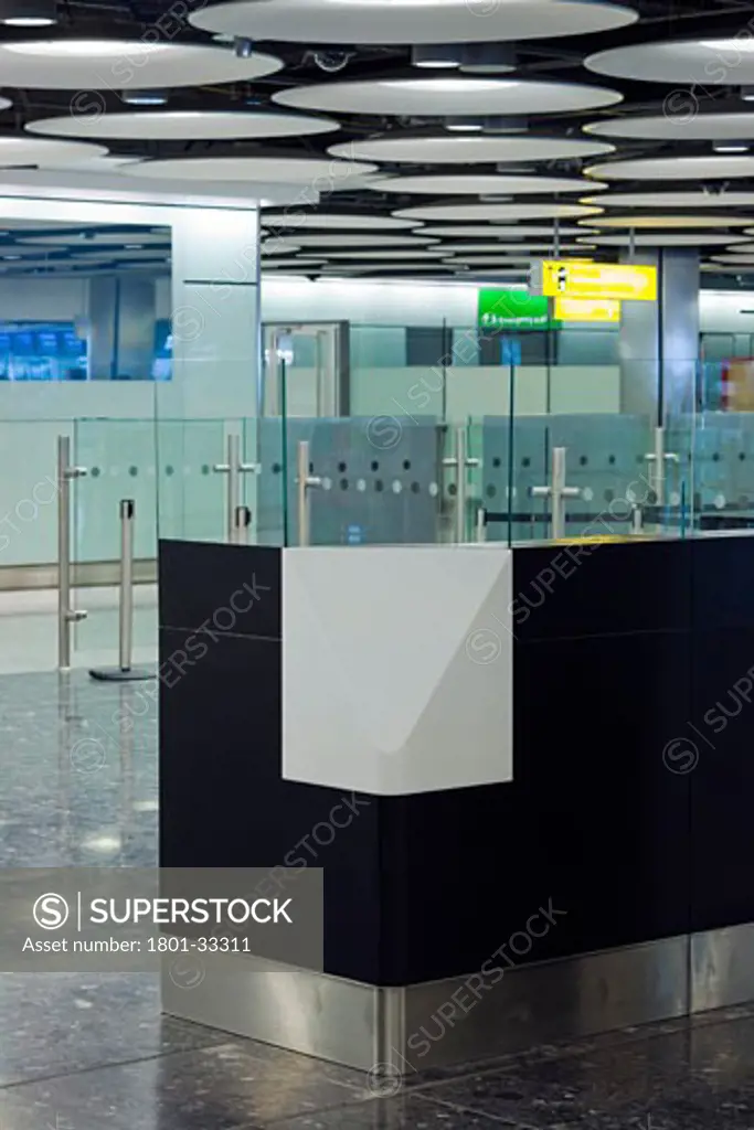 Terminal 5 heathrow airport passport control., Terminal 5 Heathrow Airport, Bath Road, Hayes, Middlesex, United Kingdom, Rogers Stirk Harbour + Partners