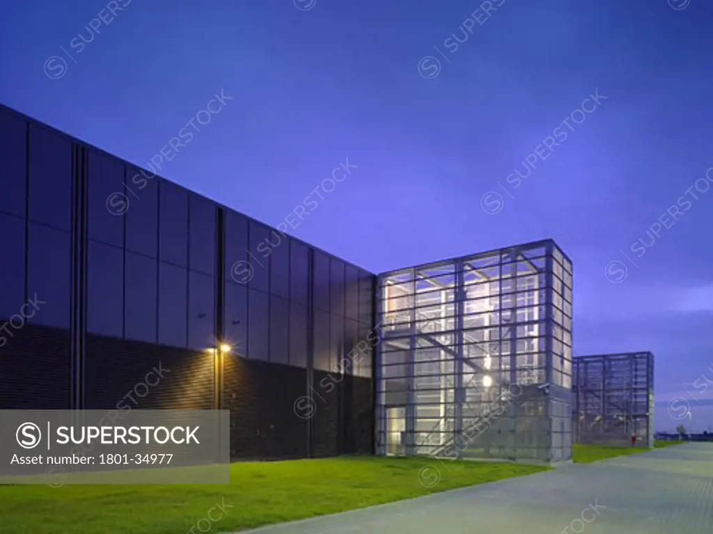Citi Data Centre, Frankfurt, Germany, Arup Associates, Citi data centre frankfurt - external staircase at dusk.
