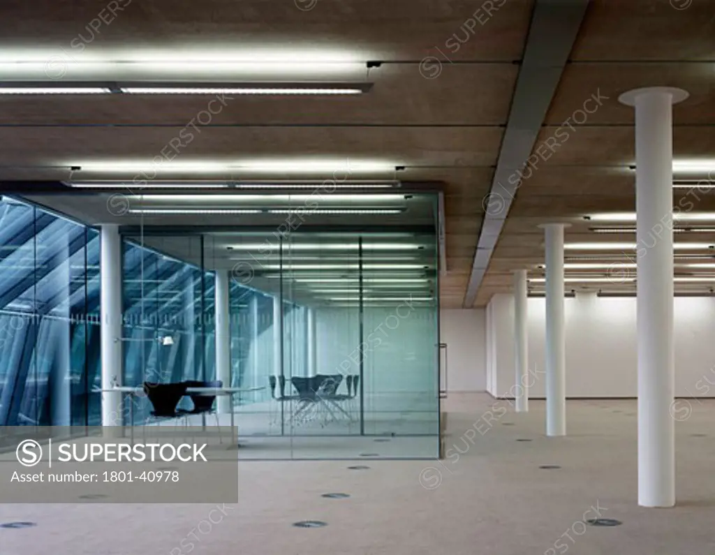 Davidson Building, London, United Kingdom, Lifschutz Davidson Sandilands, Davidson building 4TH floor open office space with cellular office with lights.