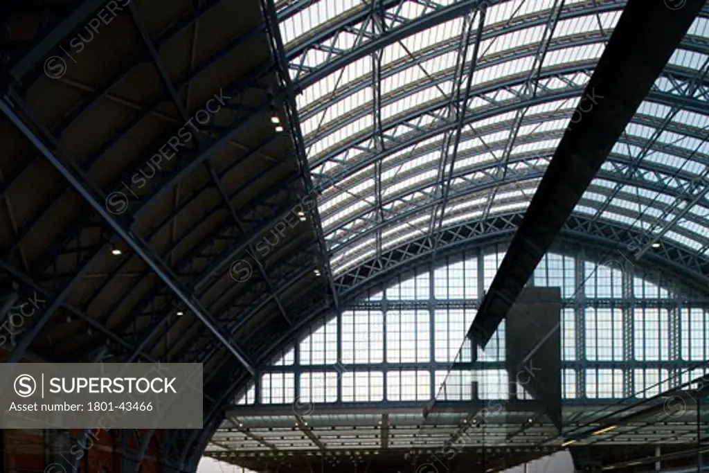 St Pancras Station, London, United Kingdom, Renton Howard Wood Levin, St pancras international railway station.