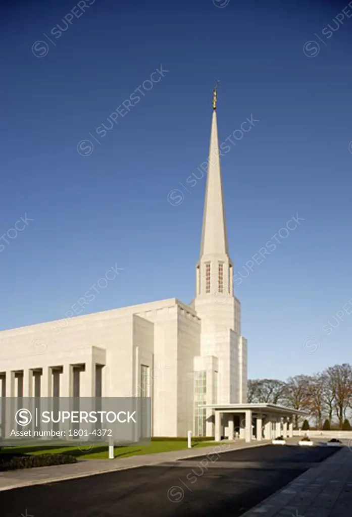 THE MORMON TEMPLE, TEMPLE WAY, HARTWOOD GREEN, CHORLEY, LANCASHIRE, UNITED KINGDOM, SIDE VIEW SHOWING WALKWAY TO CHURCH, BUILDING DESIGN PARTNERSHIP