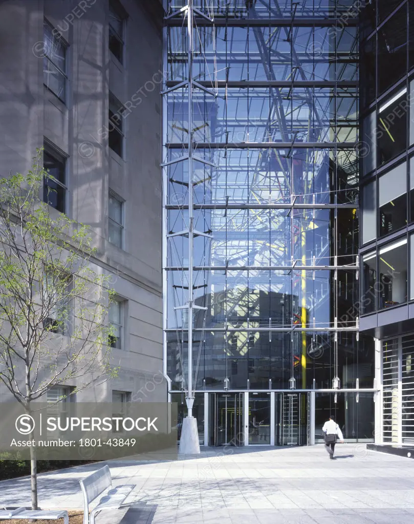 300 New Jersey Avenue, Washington D.c., United States, Rogers Stirk Harbour + Partners, Tighter view of atrium entrance.