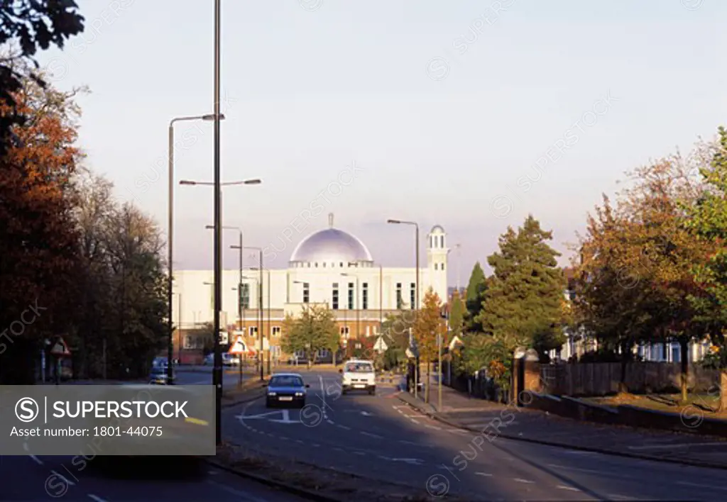Bait-ul-futah Mosque, London, United Kingdom, Sutton Griffin and Morgan, Bait-ul-futah mosque general view from london road.