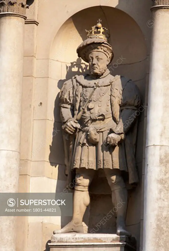 The Statues of London, London, United Kingdom, Unknown, The statues of london book henry VIII by francis bird (1667-1731) material stone unveiled 1702 location above the gateway to st bart's hospital smithifield EC1.