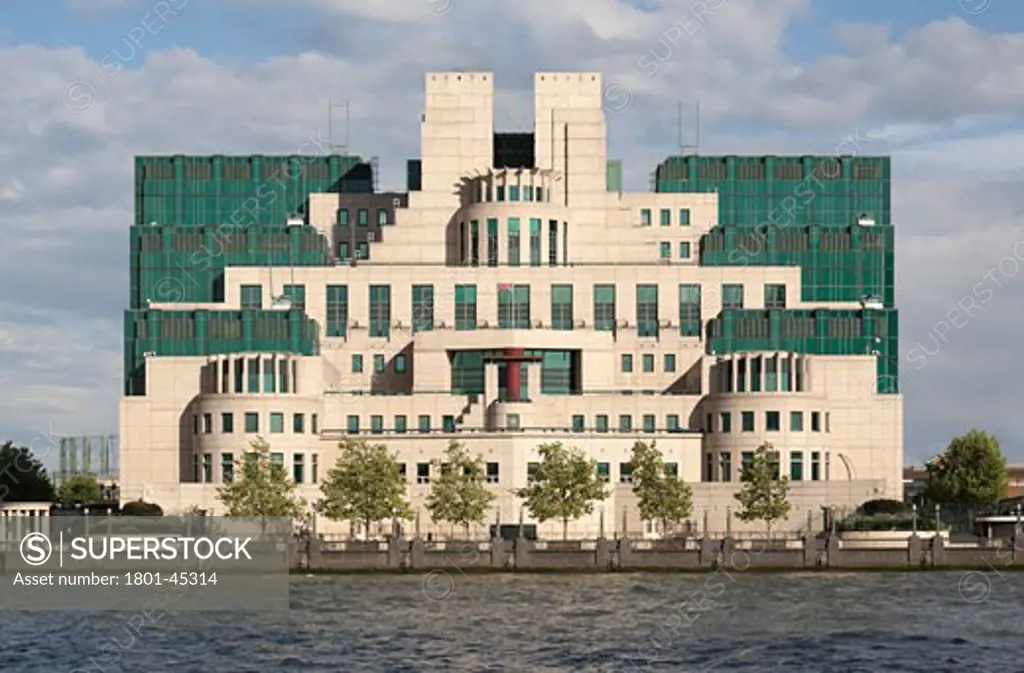 Sis Building MI6 Hq, United Kingdom, Terry Farrell and Partners, View from millbank.