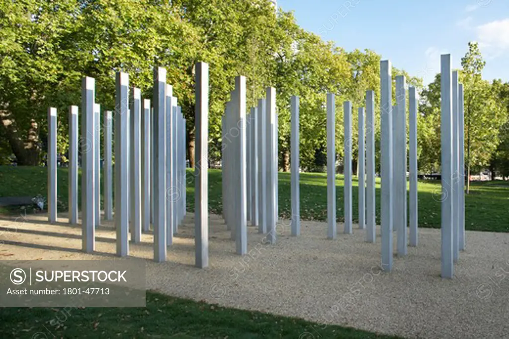 7 July Memorial, London, United Kingdom, Carmody Groarke, 7TH JULY MEMORIAL CARMODY GROARKE HYDE PARK LONDON UK 2009. A FAR VIEW SHOT SHOWING THE 52 STAINLESS STEEL COLUMNS OF THE MEMORIAL IN THE ROYAL PARK SETTING